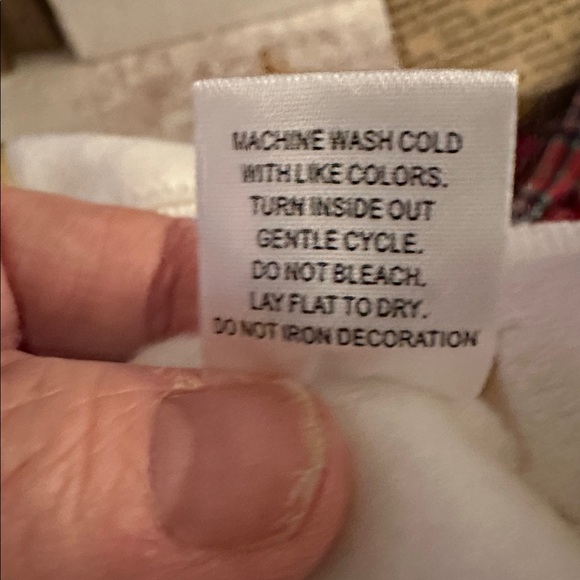 Vinyl Icons Gold Bow Star Sweatshirt. Christmas, ugly?, gift - Picture 6 of 6